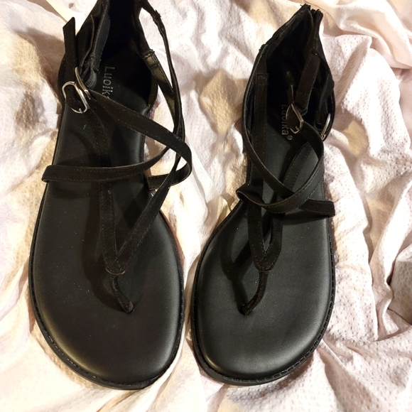 Brand new unworn Luoika wide foot sandal back zip faux suede shoe size 8.5w - Picture 1 of 8